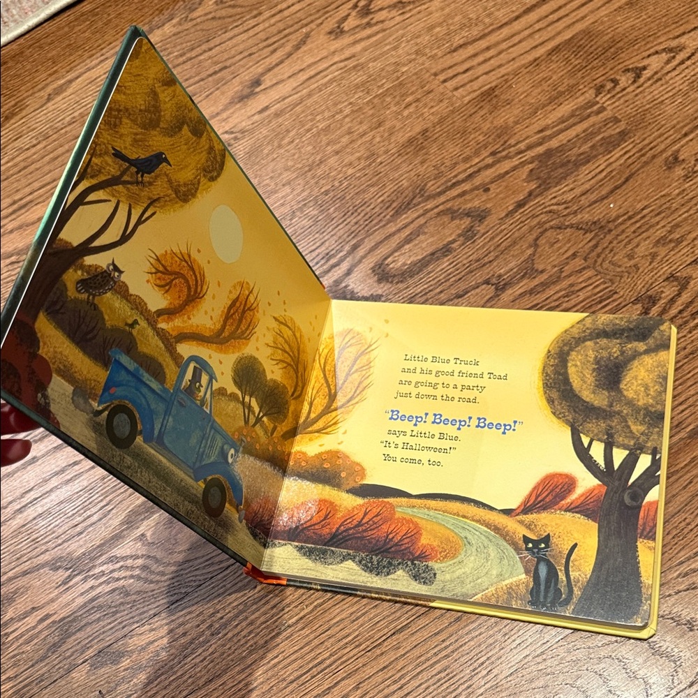 Little Blue Truck's Halloween Book - Picture 5 of 5
